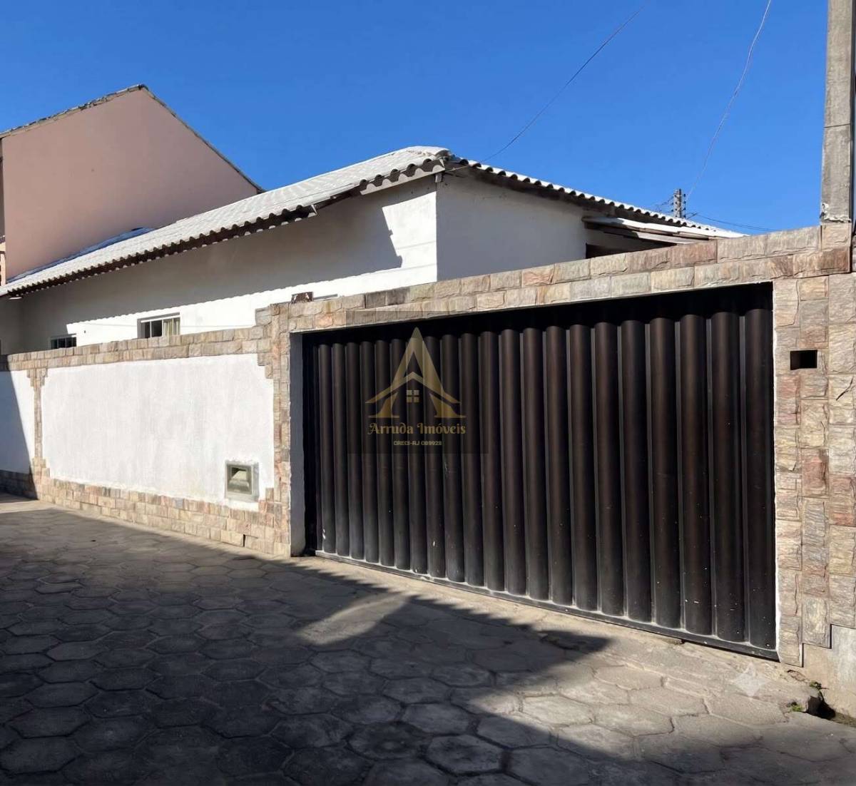 ALUGO CASA NO CONDOMÍNIO CISNE BRANCO EM SÃO PEDRO DA ALDEIA*