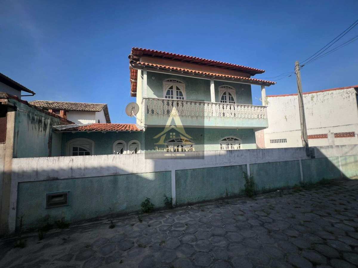 ALUGO DUPLEX NO CONDOMÍNIO CISNE BRANCO EM SÃO PEDRO DA ALDEIA